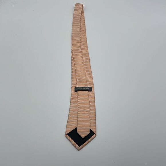 Peachy pink 100% silk Croft & barrow necktie - Picture 5 of 5
